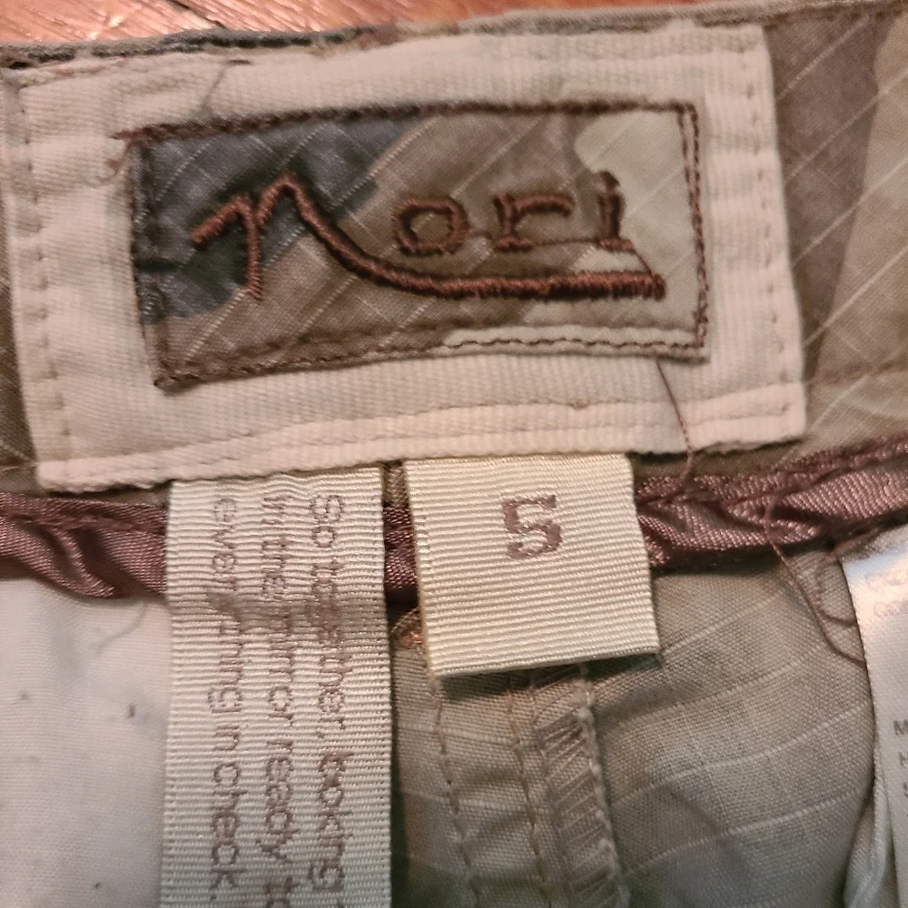 HOST🔥🔥PICK Camo cropped jeans - Picture 5 of 7